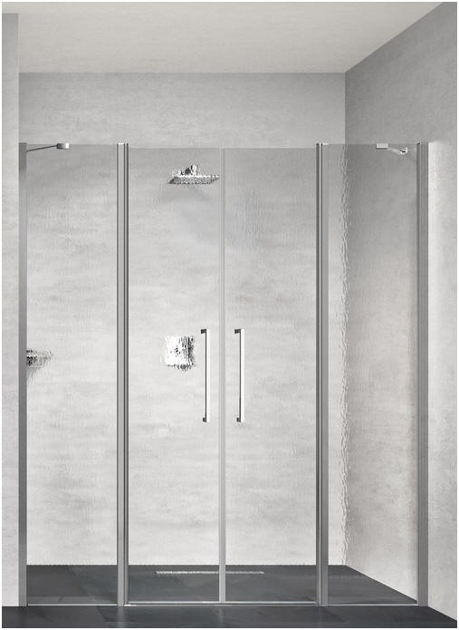 Novellini extra large alcove shower enclosure with sliding doors
