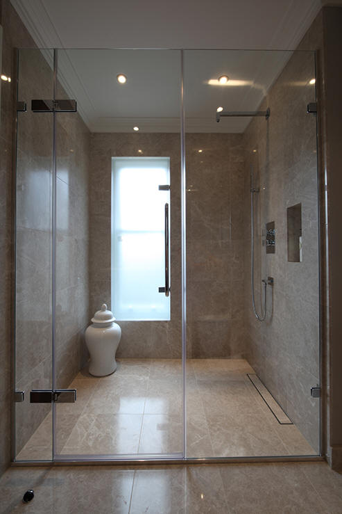 Ideas and images to help you design your wet room shower 4