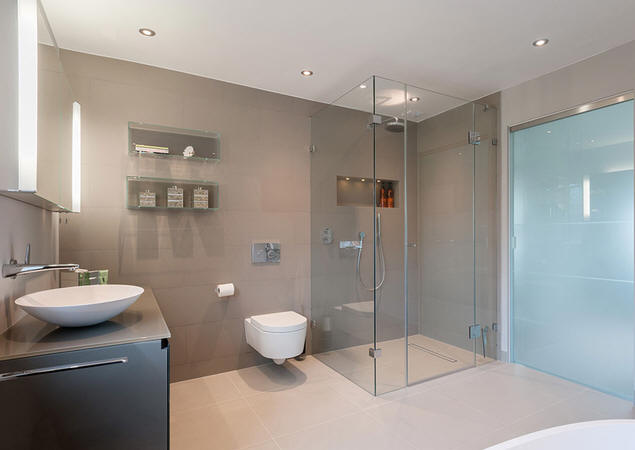 Ideas and images to help you design your wet room shower 2